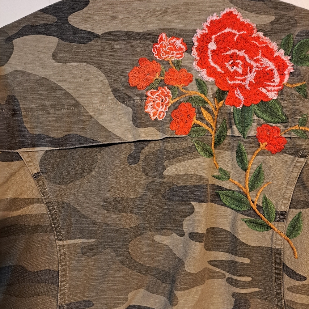 Torrid jacket in size 0. - Picture 13 of 16
